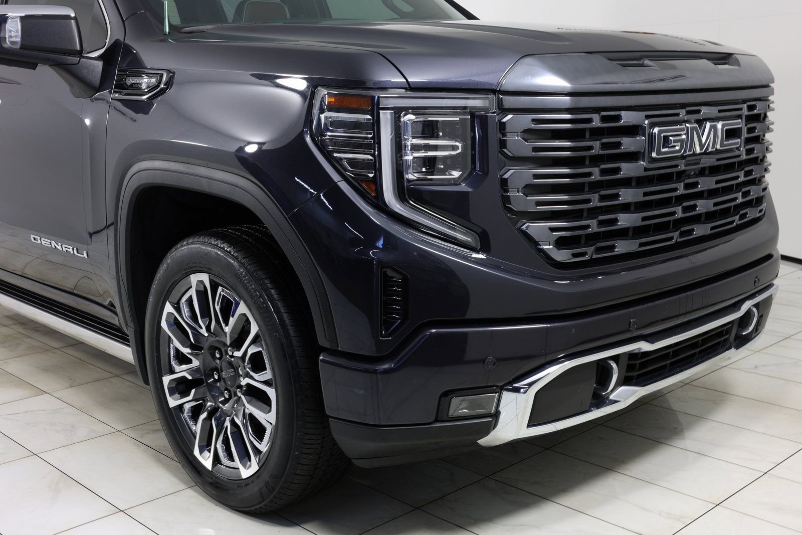 Used 2024 GMC Sierra 1500 Denali Ultimate image 37