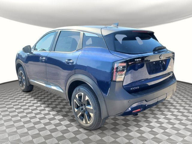 New 2025 Nissan Kicks SV image 3