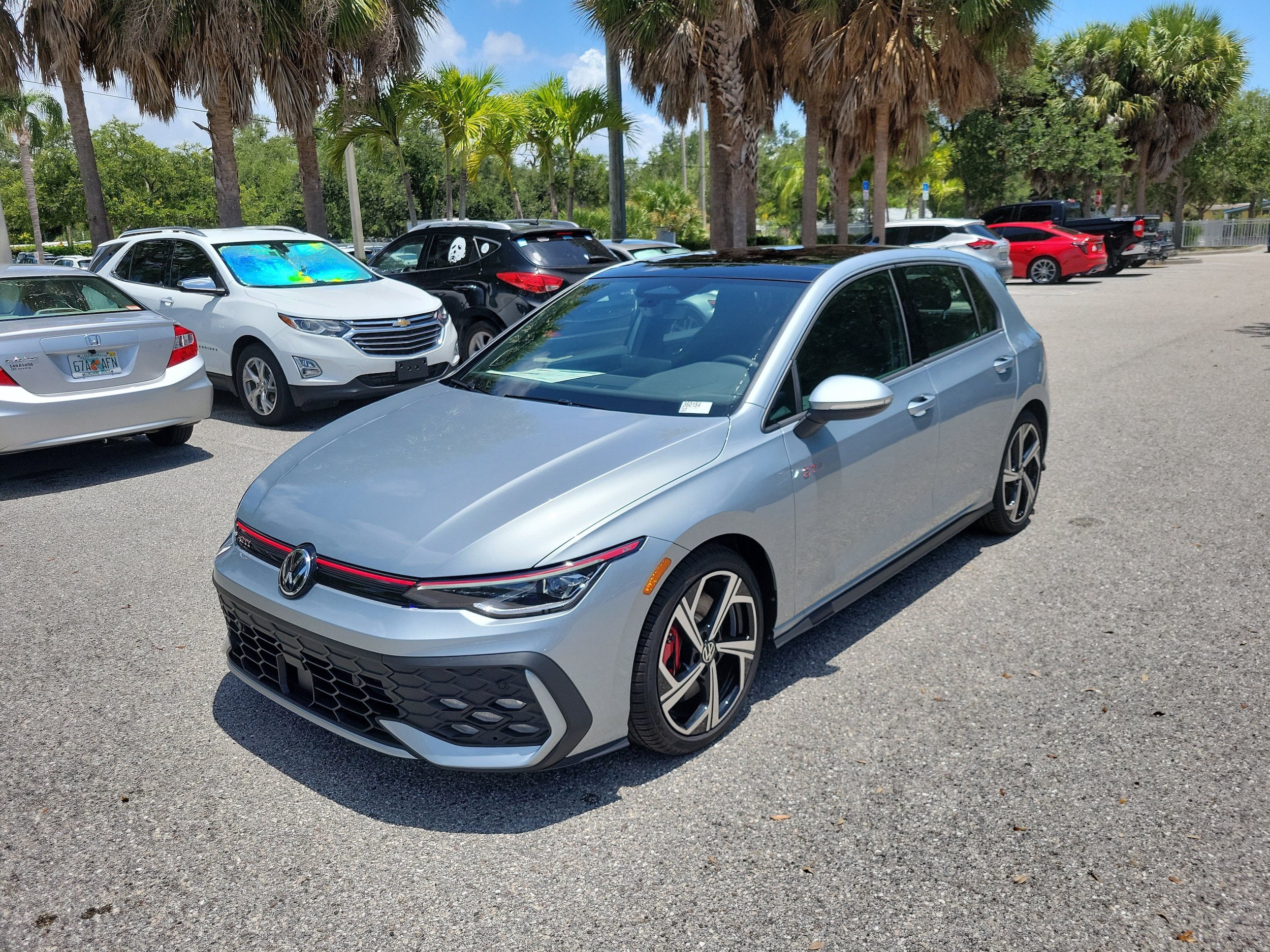 New 2026 Volkswagen GTI SE FWD image 8