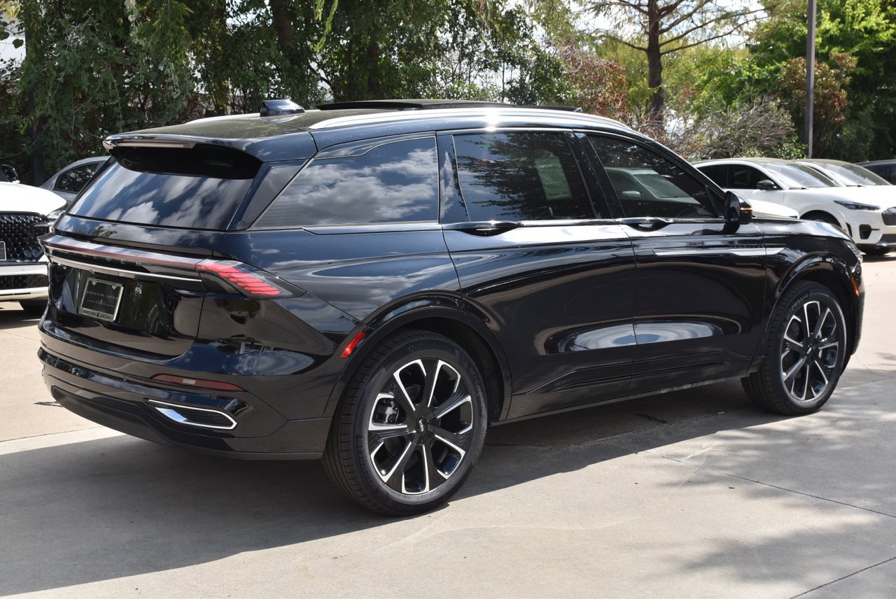 New 2026 Lincoln Nautilus Reserve AWD/4WD image 6