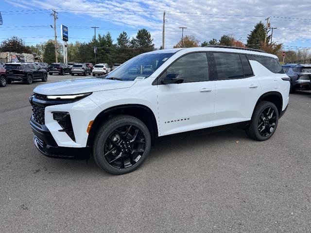 New 2026 Chevrolet Traverse RS w/ LPO, Floor Liner Package image 1