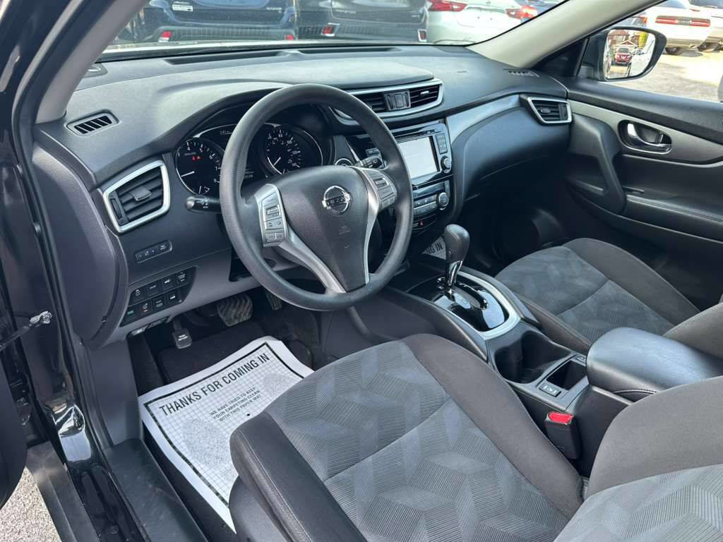 Used 2016 Nissan Rogue SV w/ SV Premium Package image 12