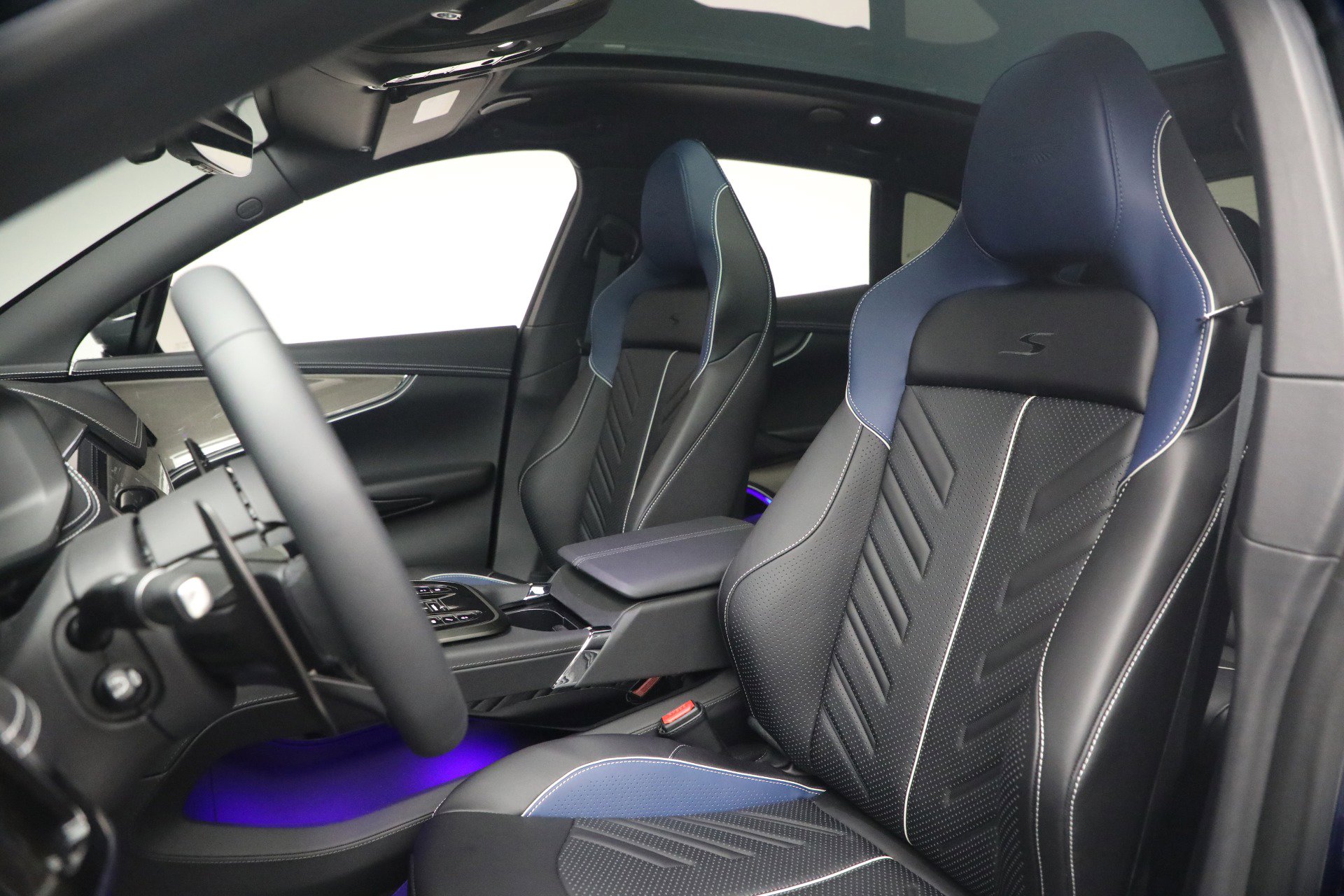 New 2026 Aston Martin DBX S AWD/4WD image 16