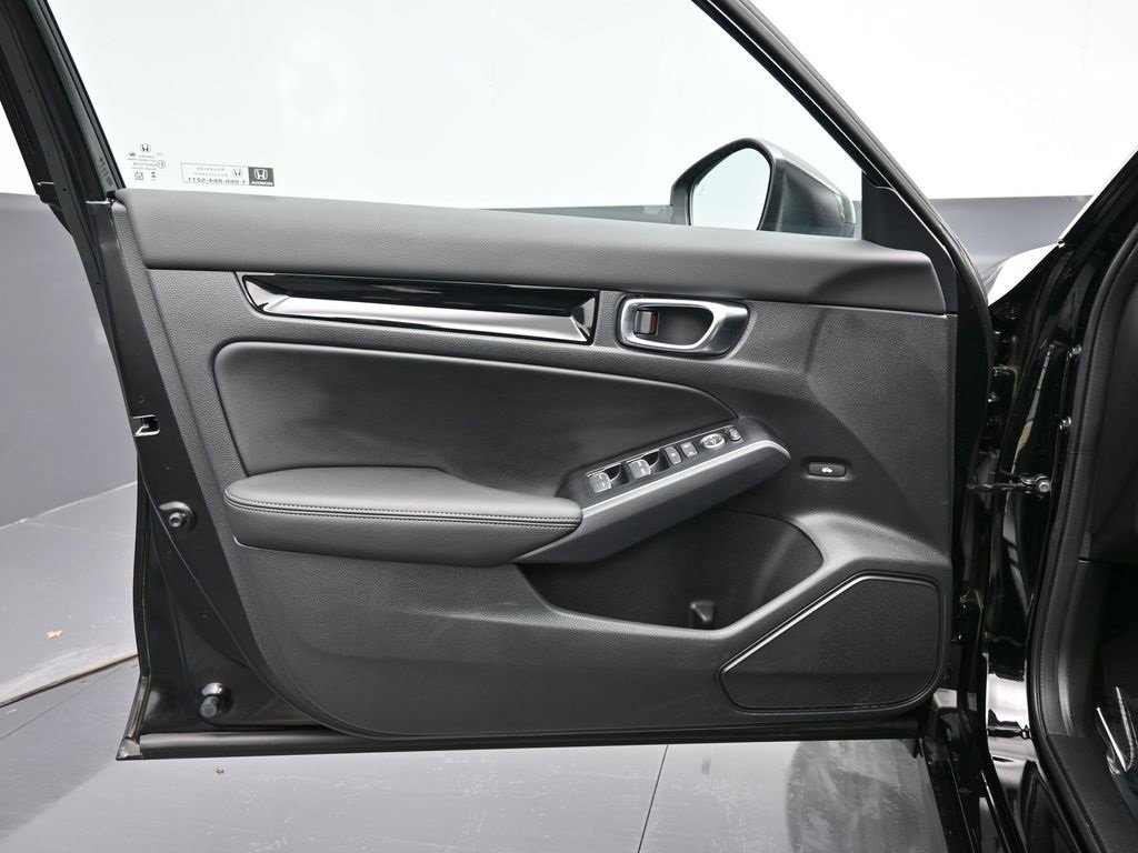 Certified 2025 Honda Civic Sport Touring image 30
