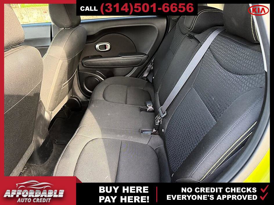 Used 2016 Kia Soul + FWD image 11