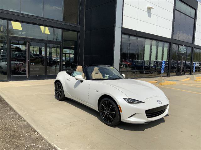 New 2026 MAZDA MX-5 Miata Grand Touring w/ Weather Package RWD image 4