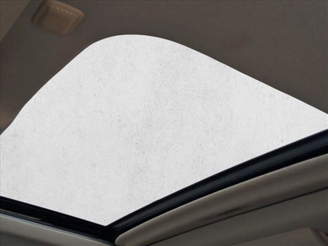 Used 2015 Chevrolet Tahoe LTZ image 16