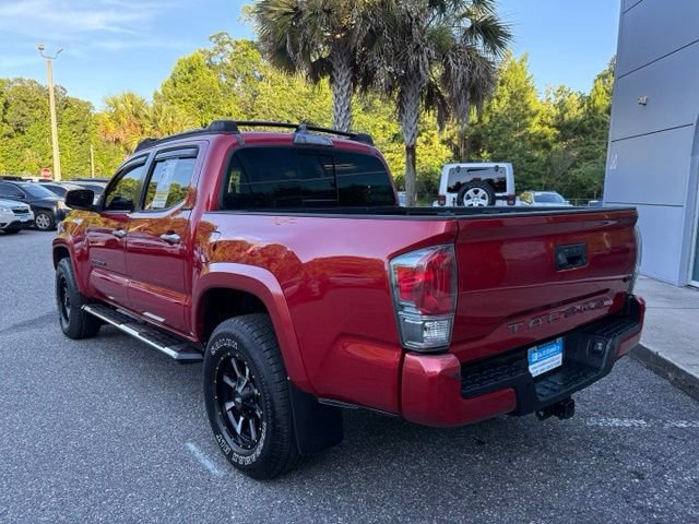 Used 2017 Toyota Tacoma Limited w/ Tow Package RWD image 3