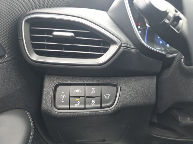 Used 2020 Hyundai Santa Fe Limited AWD/4WD image 25