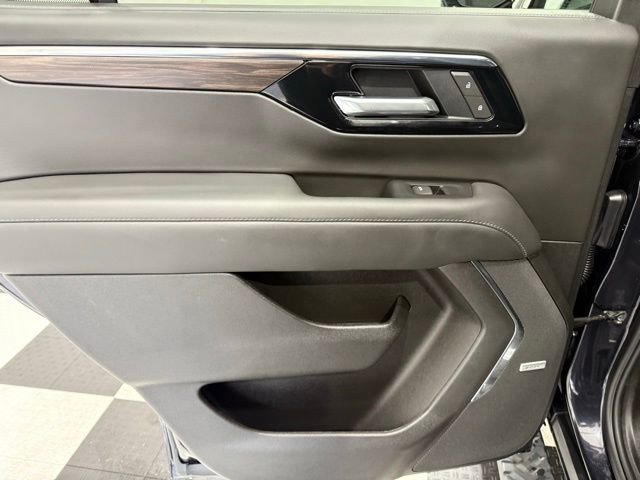 Used 2025 Chevrolet Tahoe Z71 w/ Z71 Off-Road Package AWD/4WD image 21