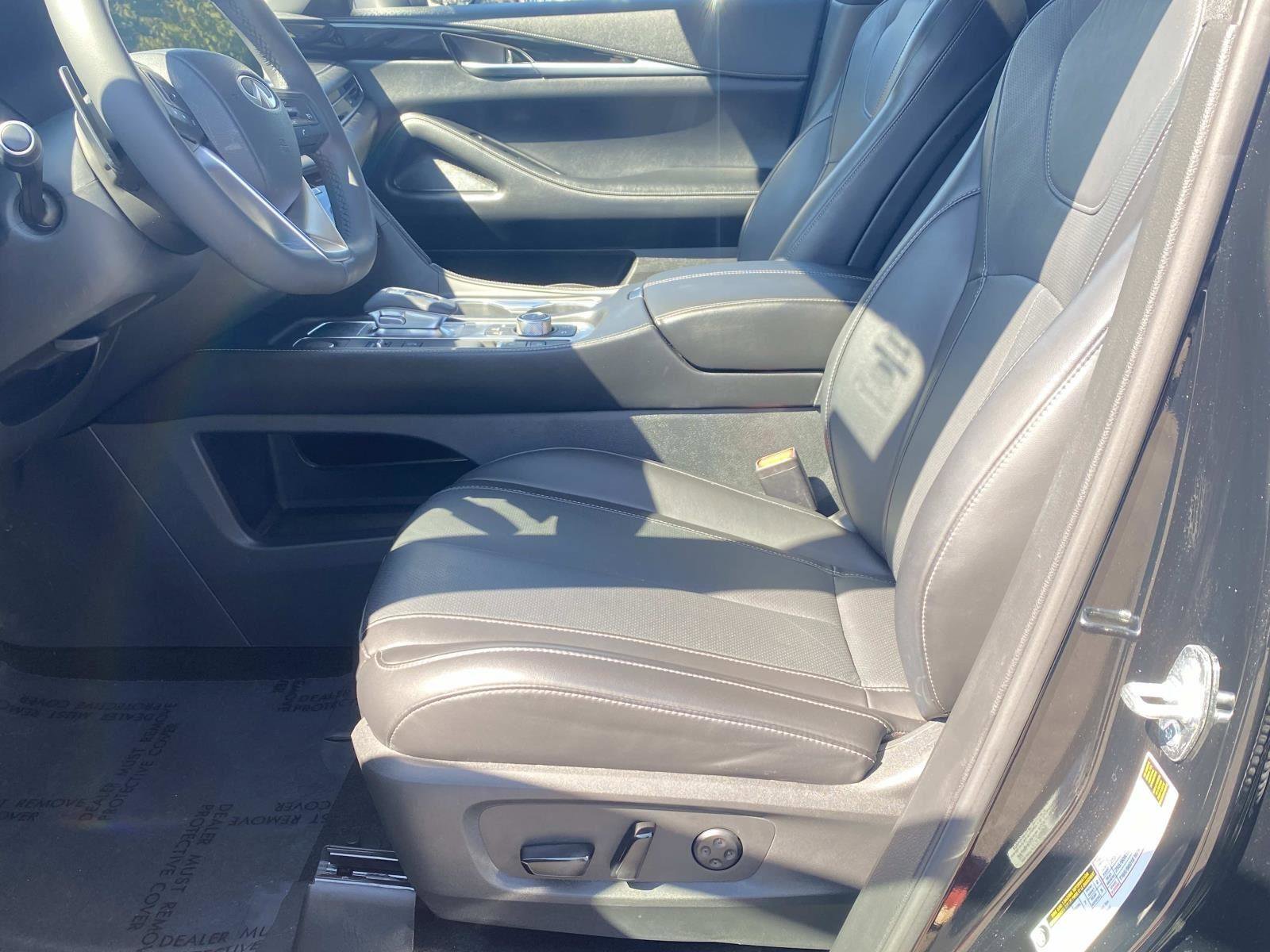 Used 2025 INFINITI QX60 Pure image 15