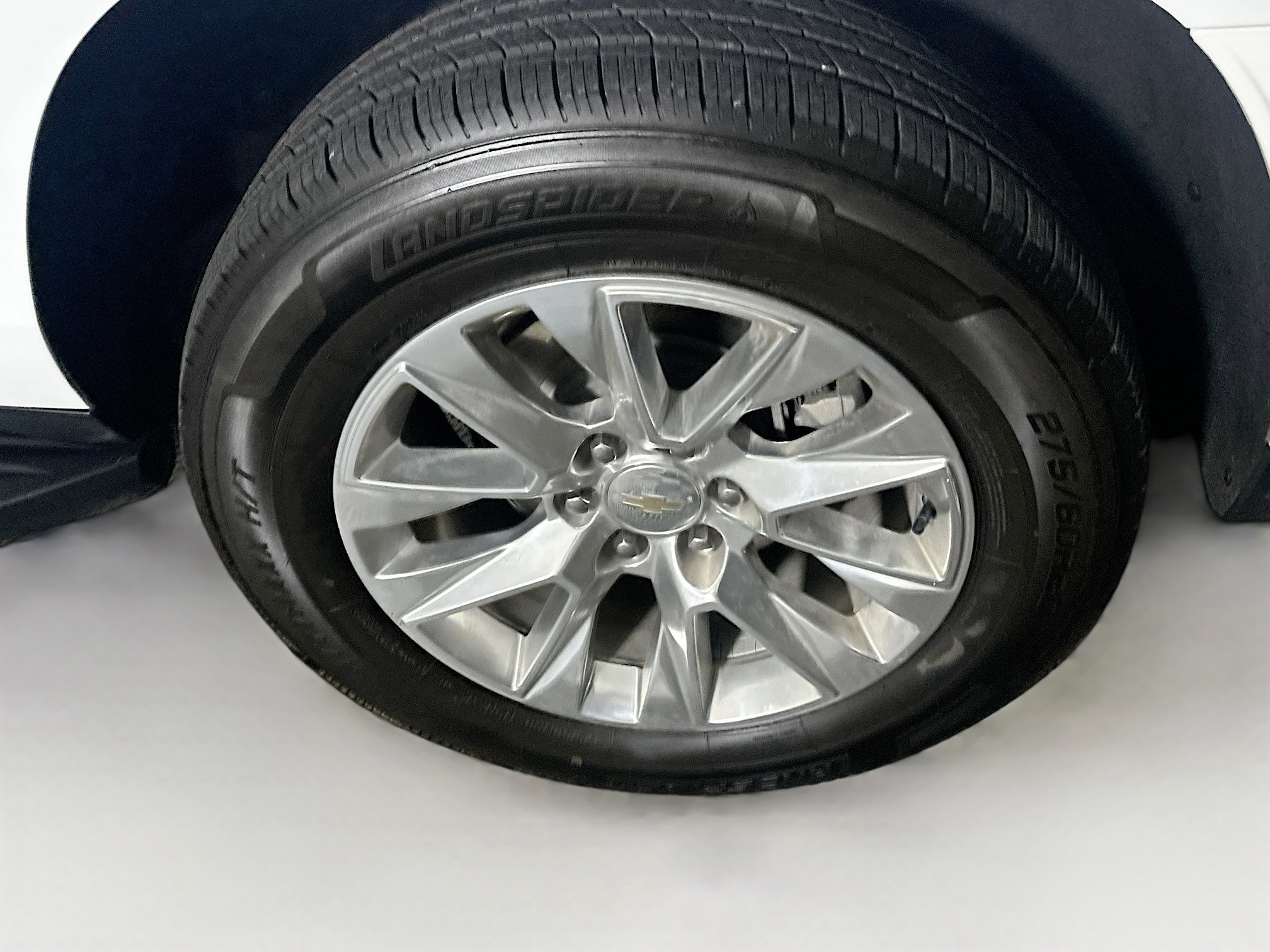 Used 2023 Chevrolet Suburban Premier image 11