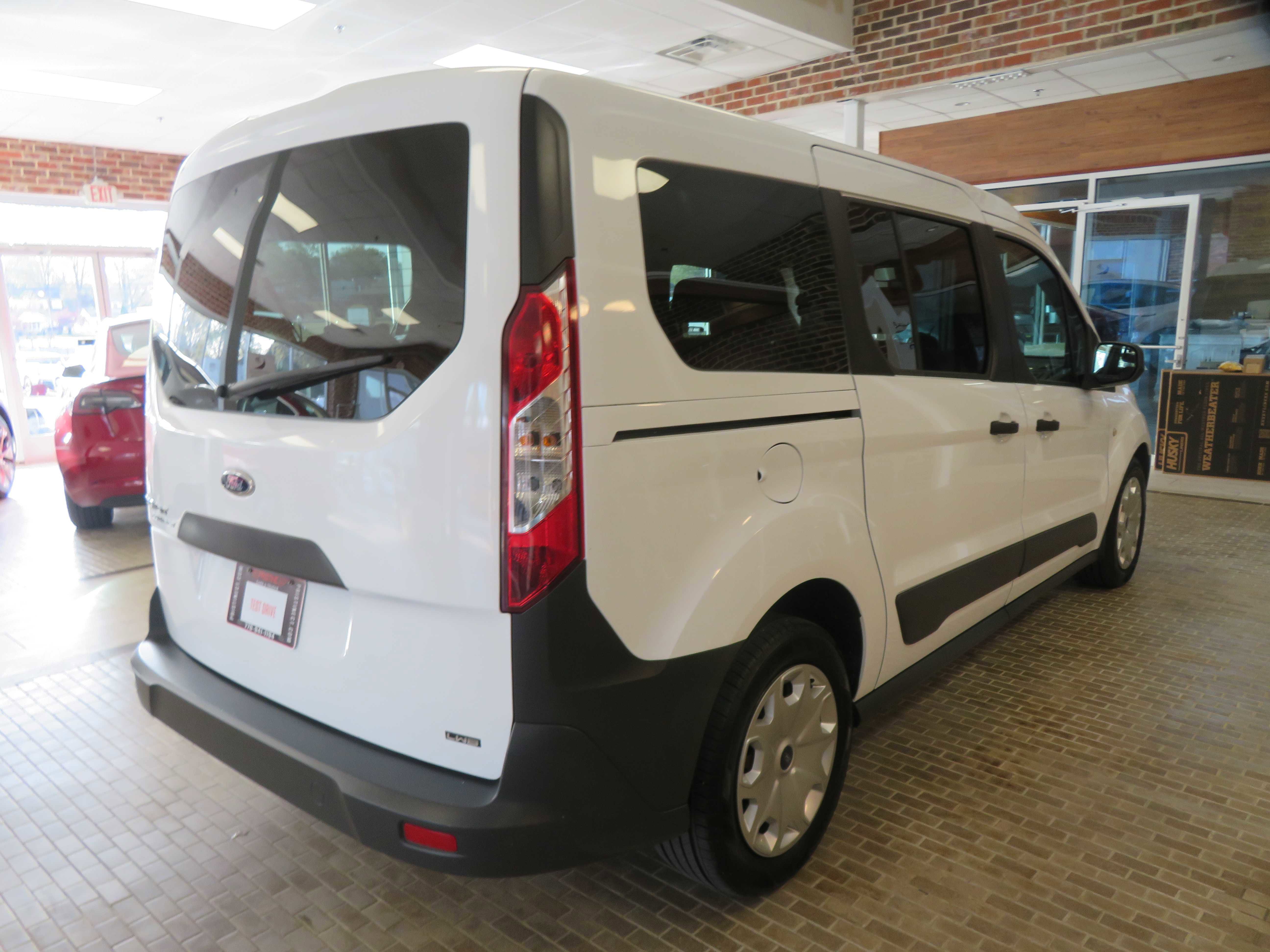 Used 2016 Ford Transit Connect XL image 56