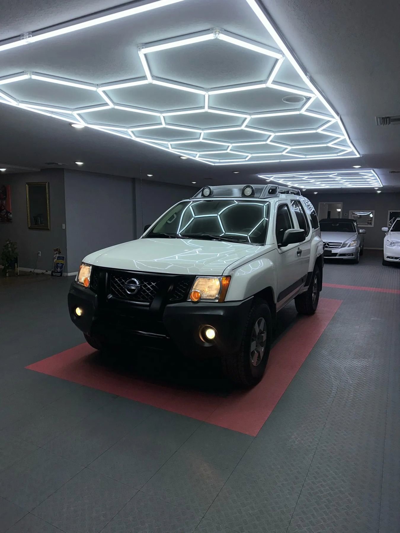 Used 2013 Nissan Xterra PRO-4X w/ Pro-4x Leather Pkg image 2