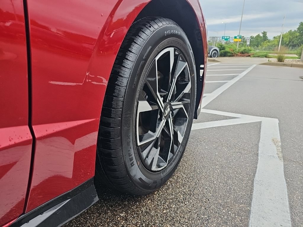 Certified 2025 Hyundai Sonata SEL FWD image 36