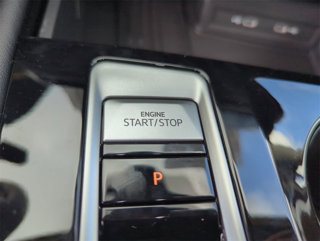 New 2026 Volkswagen Atlas SE image 42