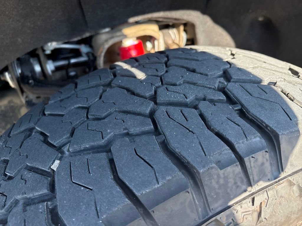 Used 2022 Chevrolet Silverado 2500 LT w/ Convenience Package image 32