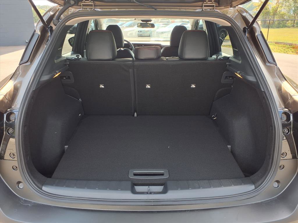 New 2026 Nissan Kicks SR FWD image 26