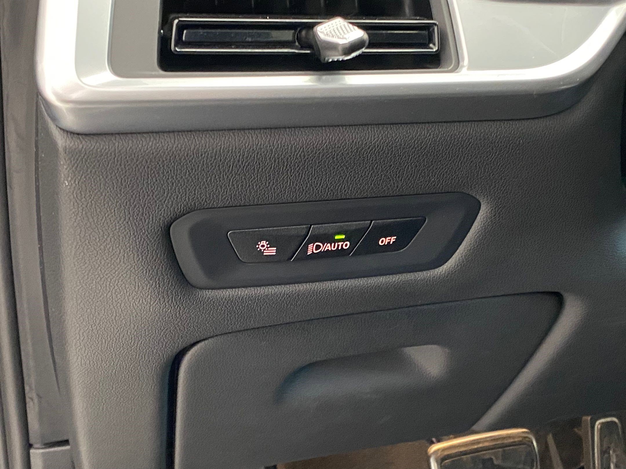 Certified 2024 BMW X5 M60i w/ M Sport Professional Package image 20