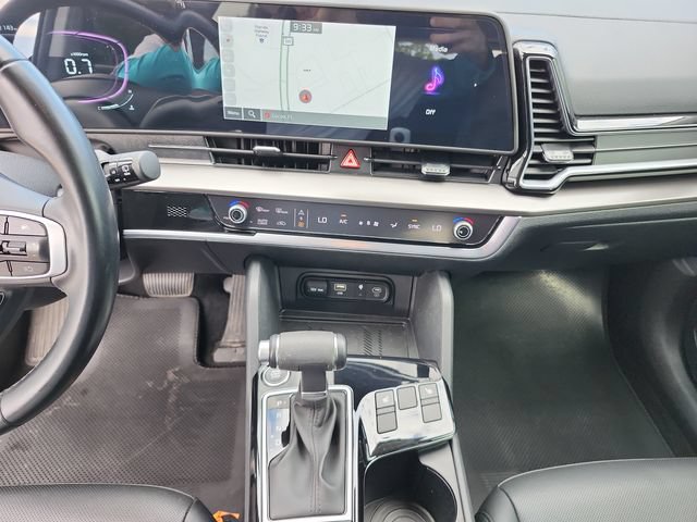 Certified 2025 Kia Sportage EX FWD image 23