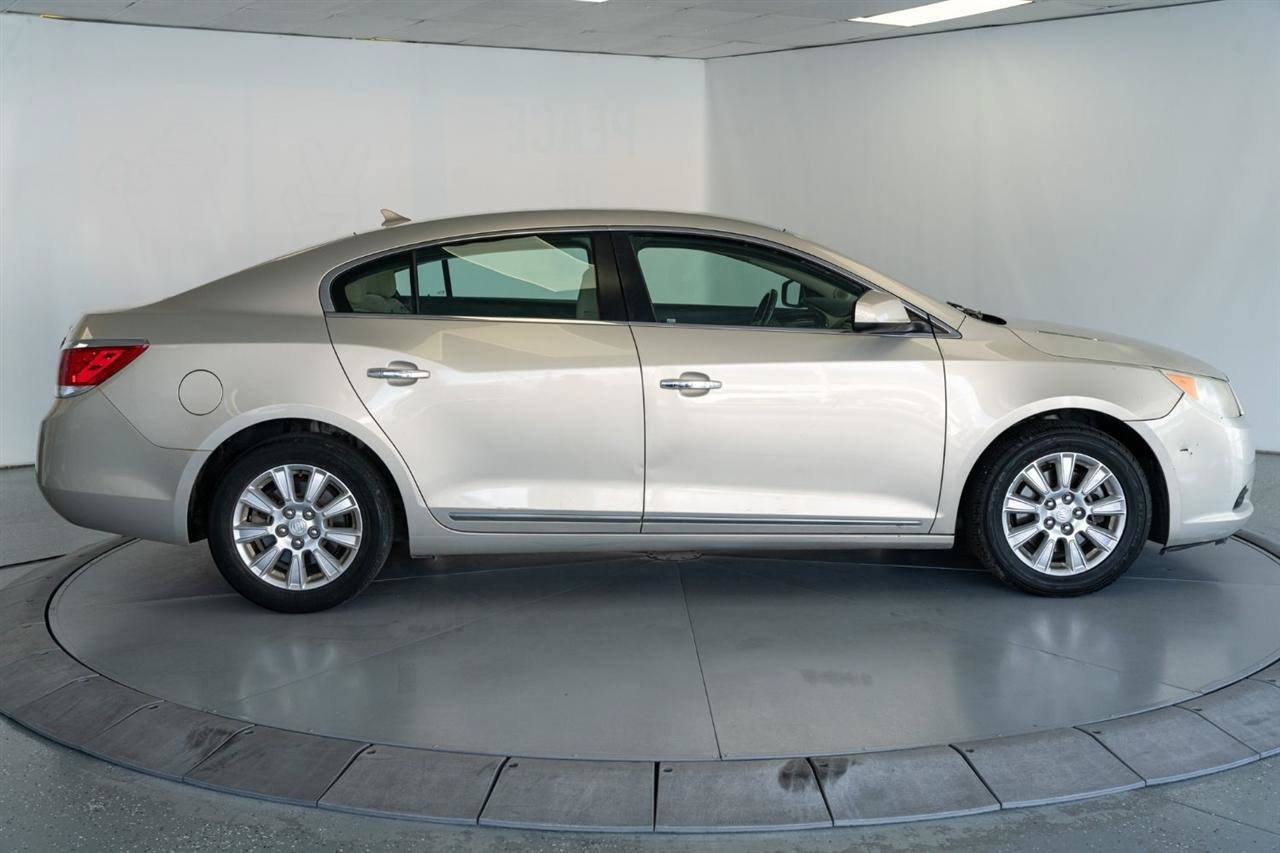Used 2010 Buick LaCrosse CX FWD image 8