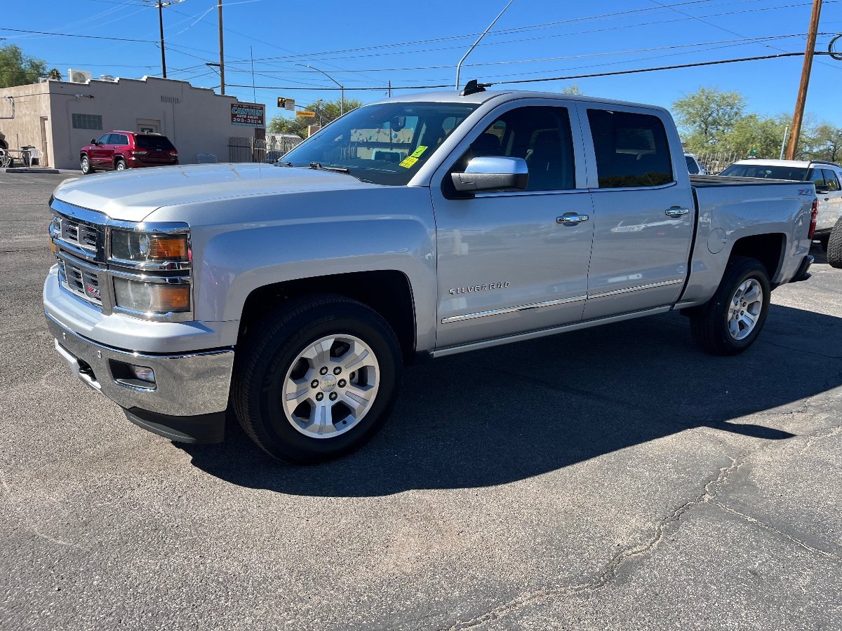 Used 2015 Chevrolet Silverado 1500 LTZ Z71 w/ LTZ Plus Package AWD/4WD image 10