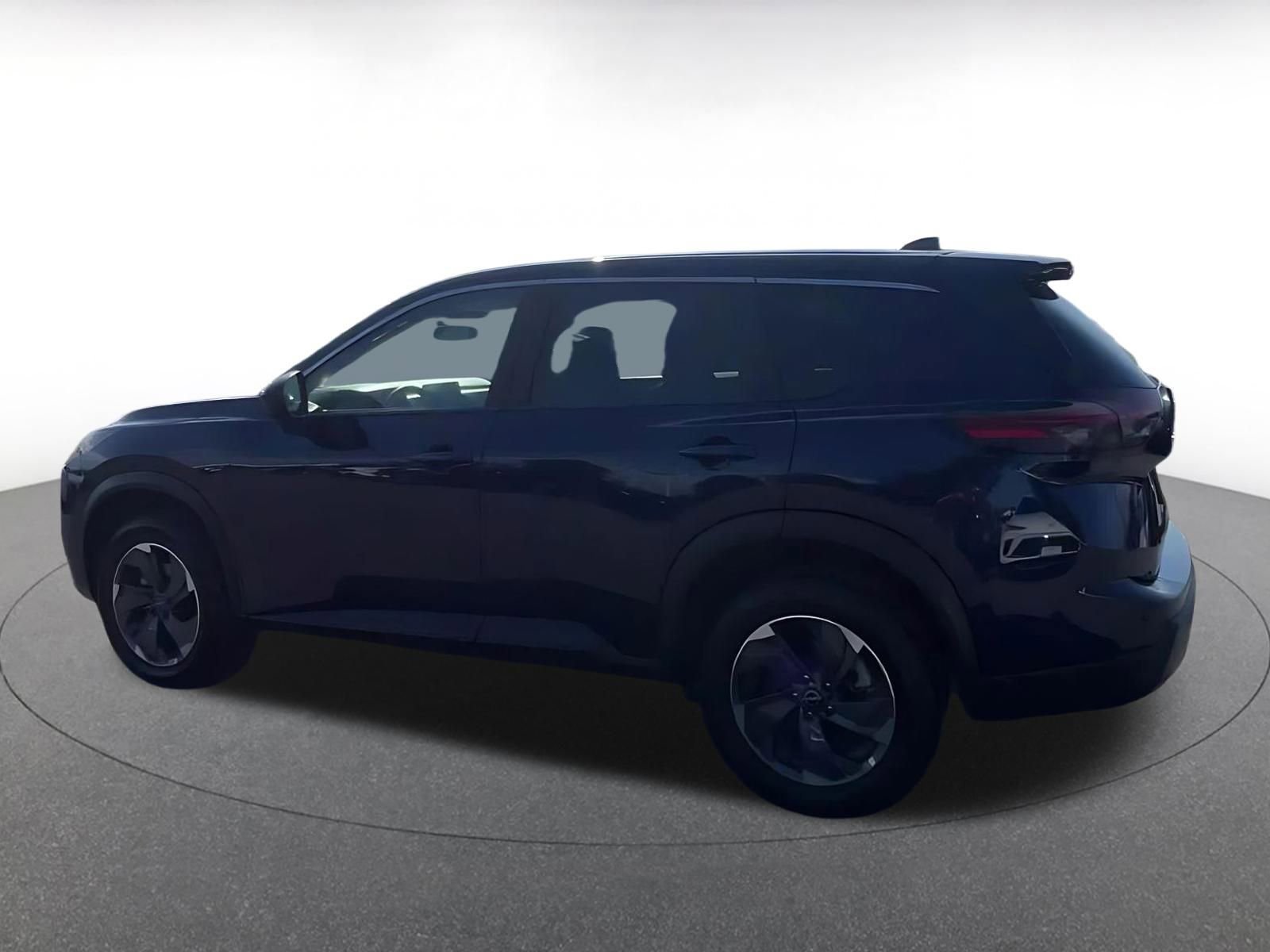 Used 2025 Nissan Rogue SV image 10