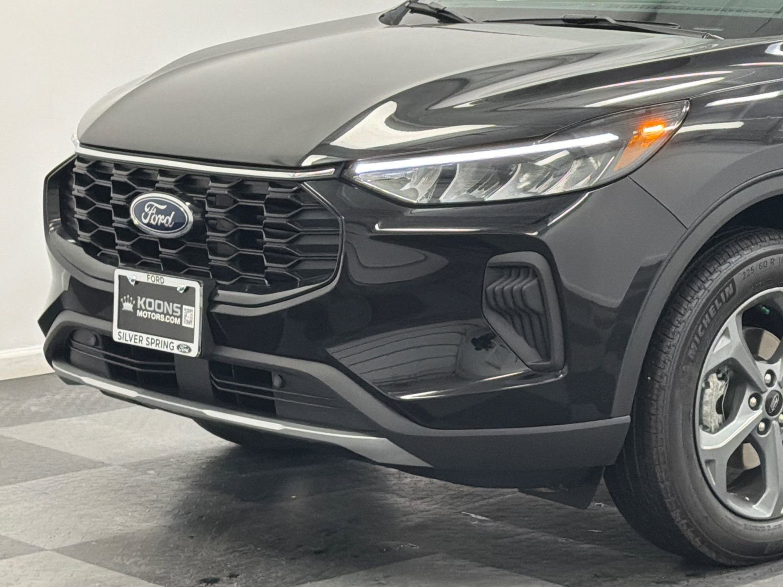 New 2026 Ford Escape ST-Line w/ Tech Pack #1 image 2