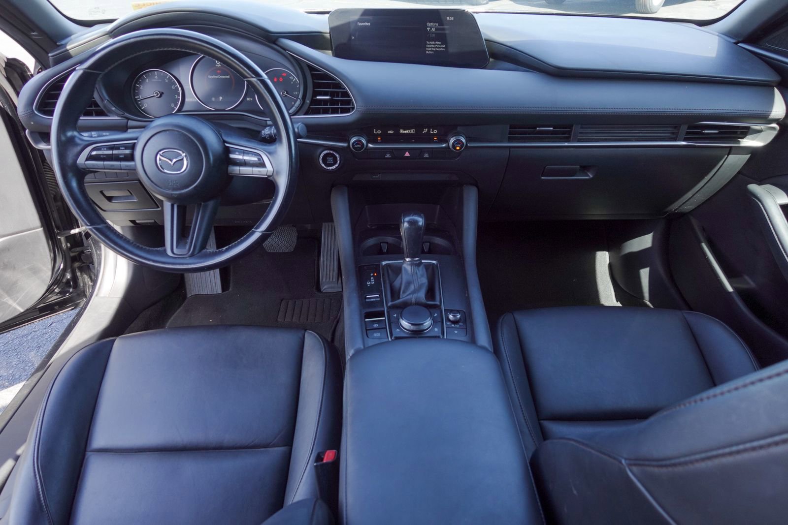 Used 2020 MAZDA MAZDA3 AWD Hatchback image 10