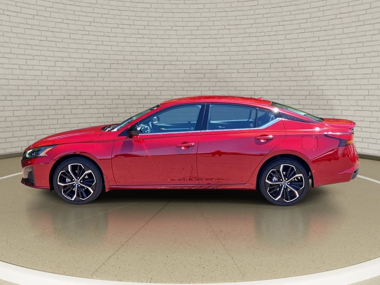 Used 2023 Nissan Altima 2.5 SR AWD/4WD image 8