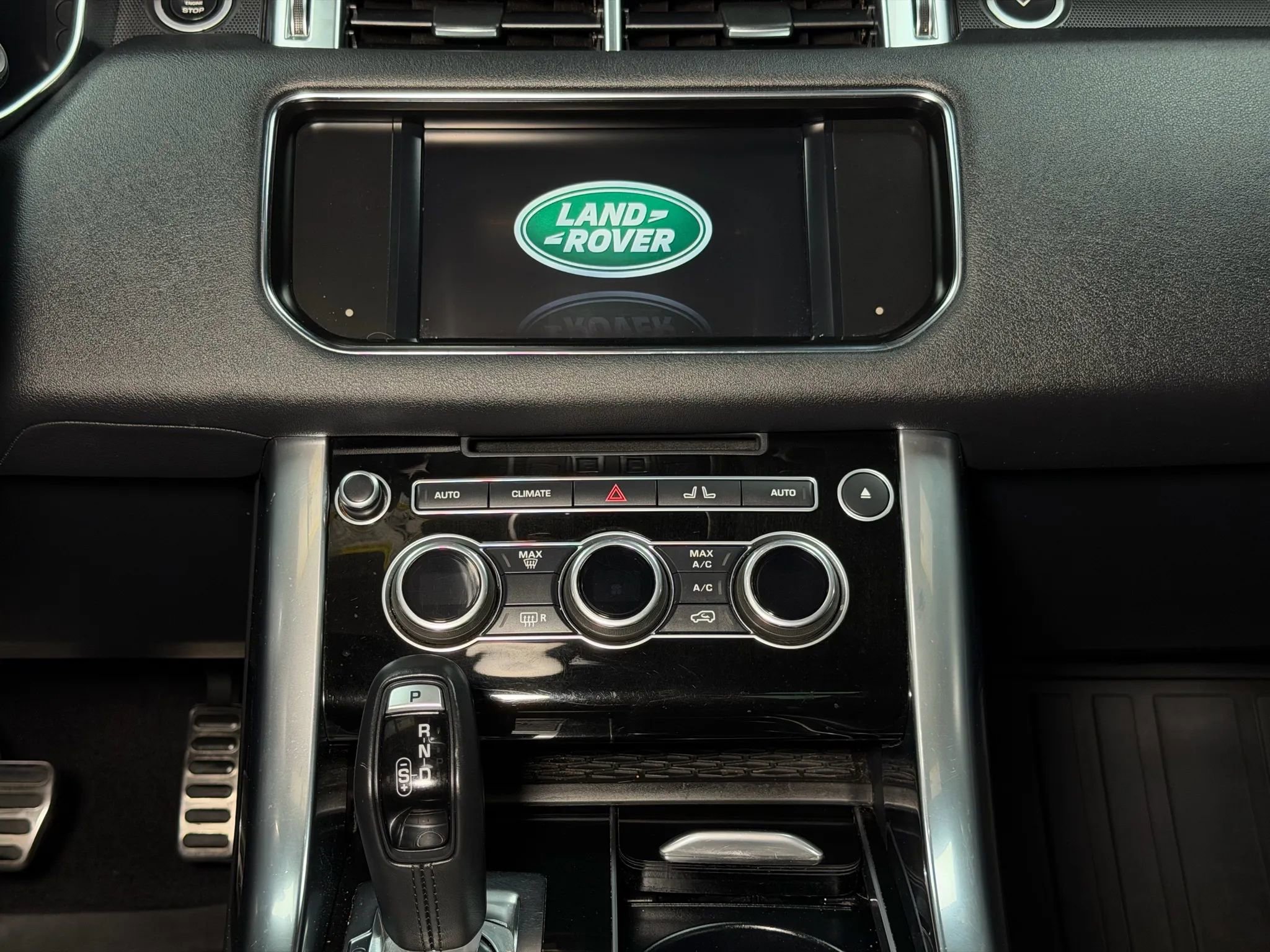 Used 2016 Land Rover Range Rover Sport Supercharged AWD/4WD image 25
