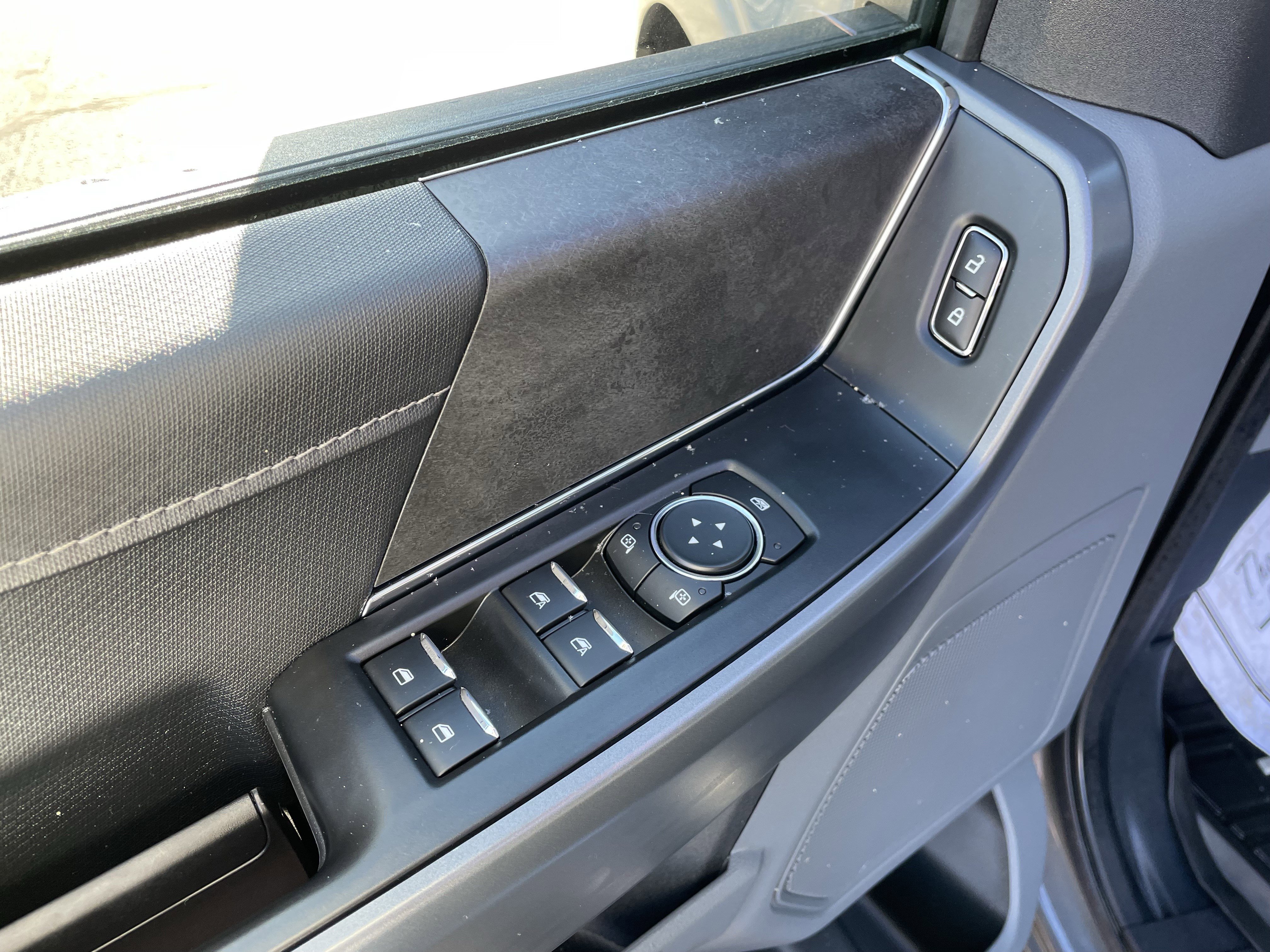 Used 2025 Ford F150 XLT w/ Equipment Group 301A Standard image 11