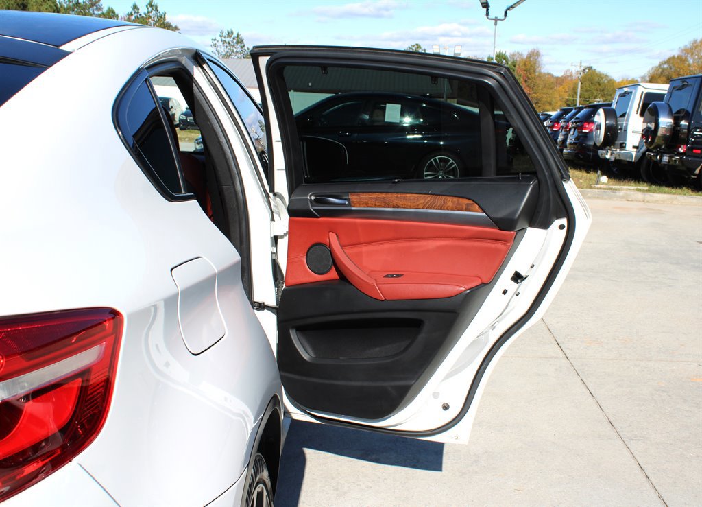 Used 2014 BMW X6 xDrive50i image 35