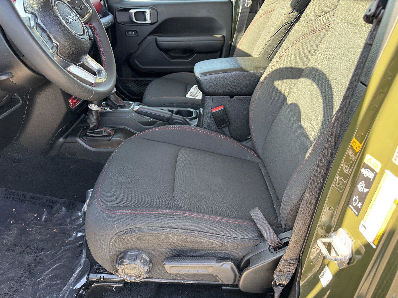 Used 2023 Jeep Wrangler Unlimited Rubicon AWD/4WD image 19