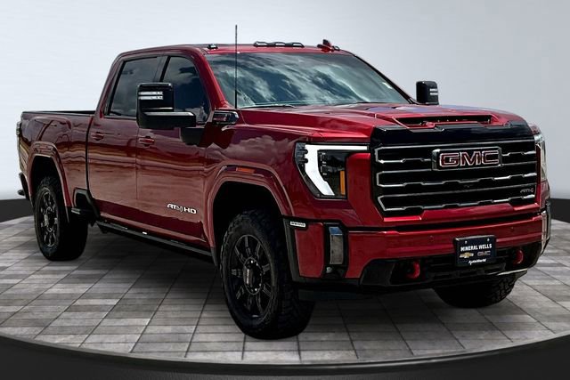 Used 2024 GMC Sierra 2500 AT4 w/ AT4 Premium Plus Package AWD/4WD image 4