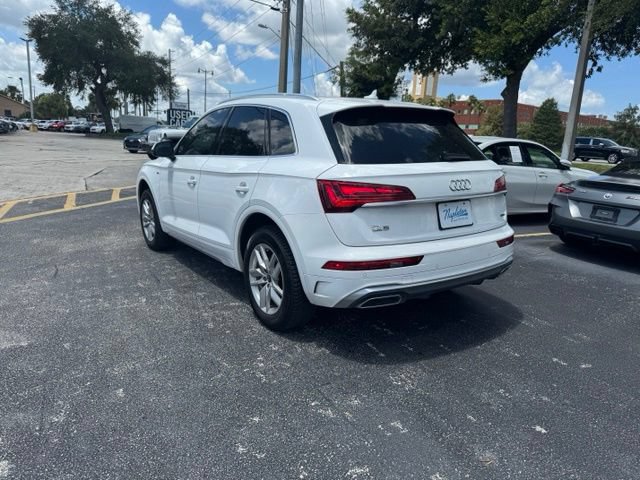 Used 2023 Audi Q5 2.0T Premium w/ Convenience Package AWD/4WD image 3