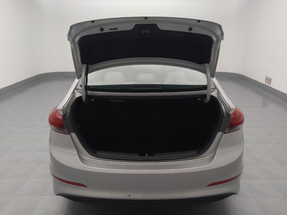 Used 2018 Hyundai Elantra SEL w/ Cargo Package image 29