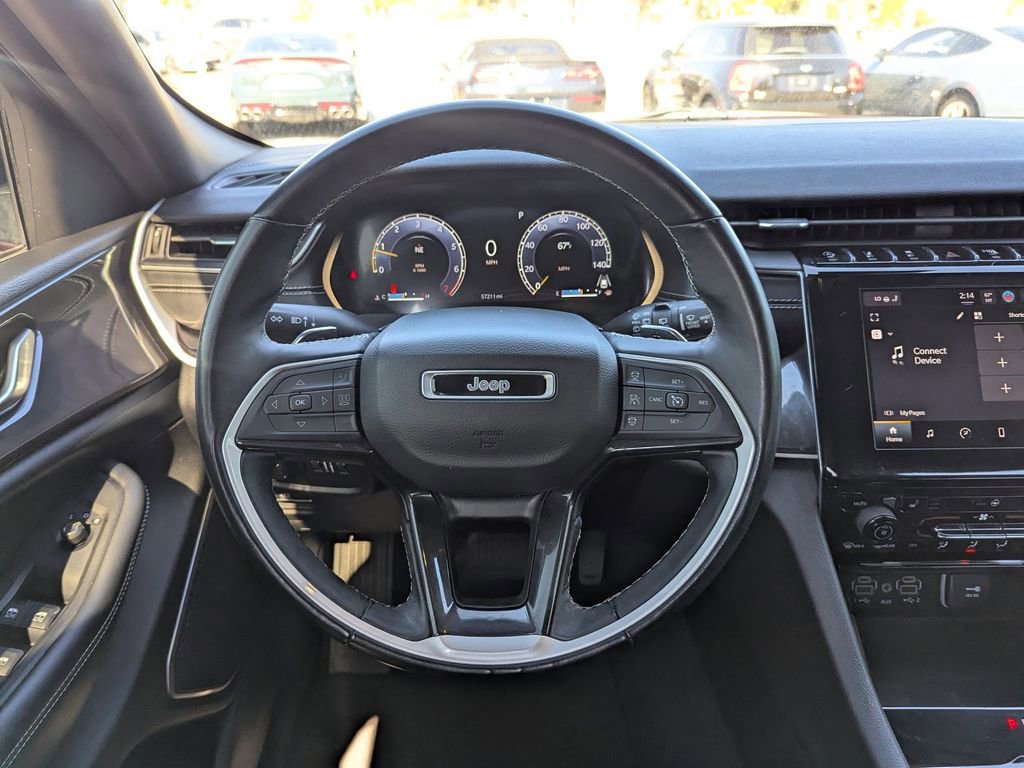 Used 2022 Jeep Grand Cherokee Altitude image 12