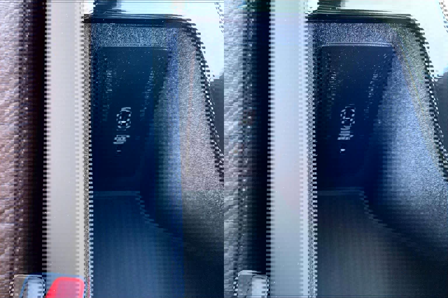 Used 2023 Volvo XC90 T8 Plus w/ Protection Package Premier image 37