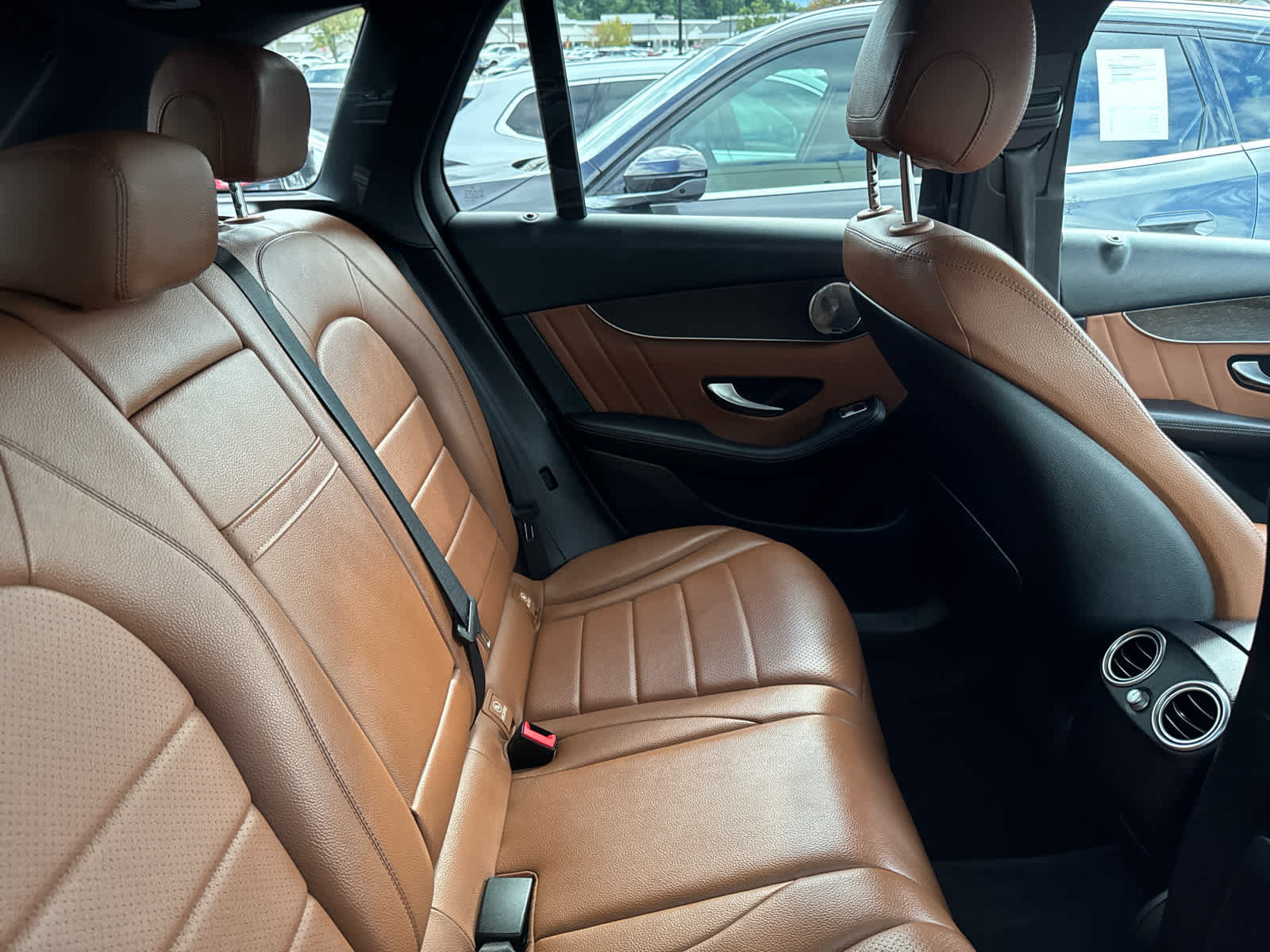 Used 2020 Mercedes-Benz GLC 300 4MATIC image 15