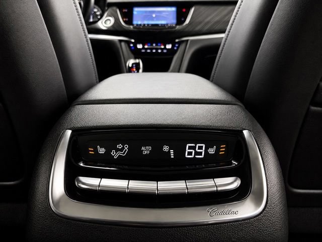 Used 2023 Cadillac XT6 Premium Luxury AWD/4WD image 23