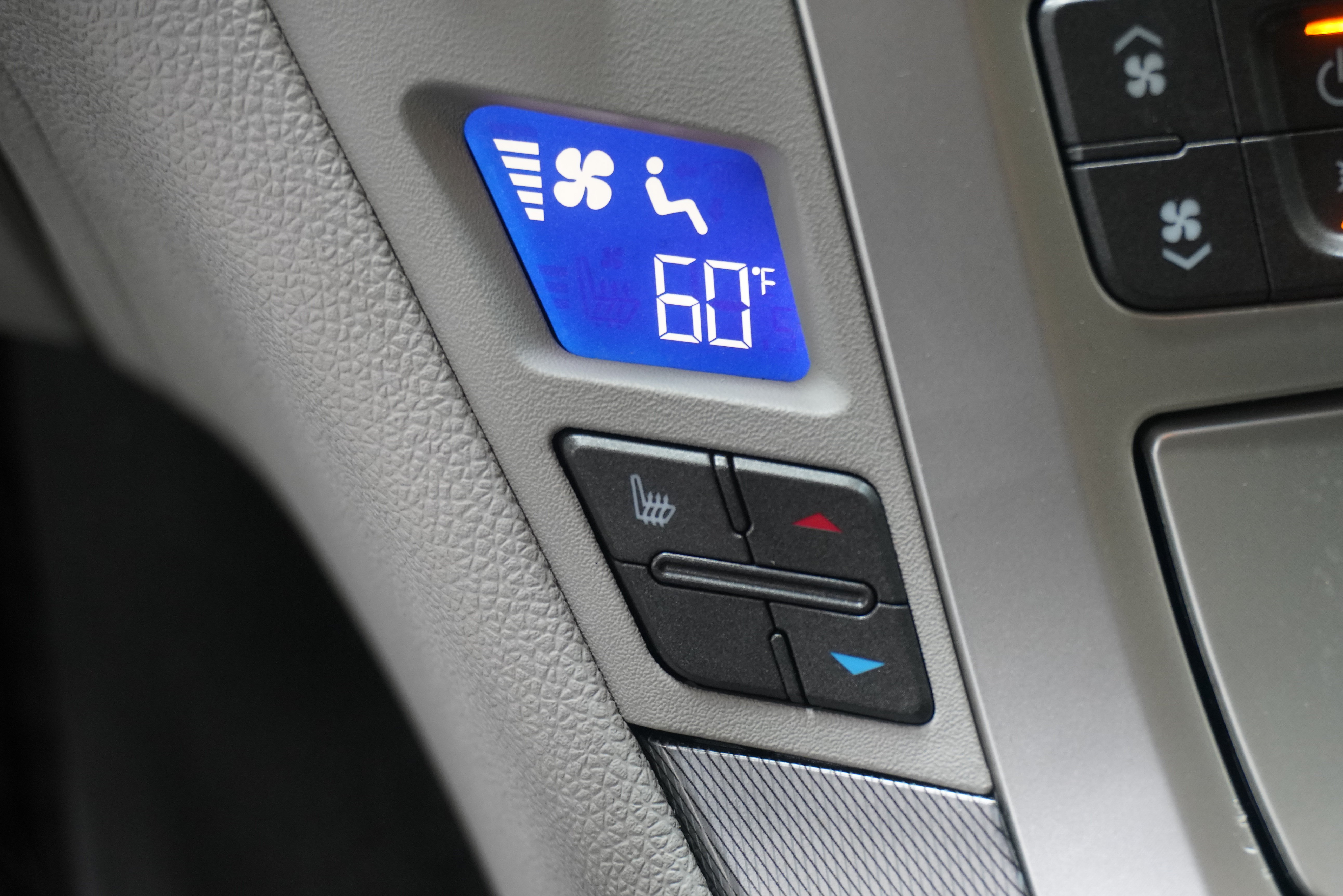 Used 2013 Cadillac CTS Luxury RWD image 21
