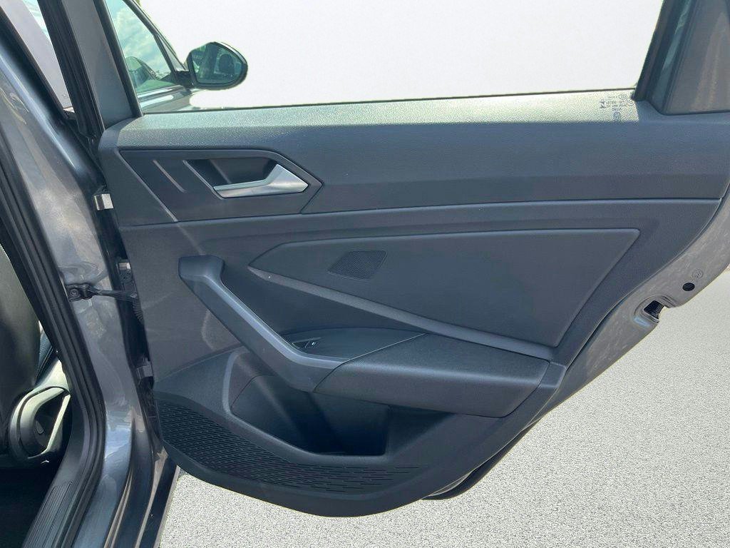 Used 2024 Volkswagen Jetta SE FWD image 25