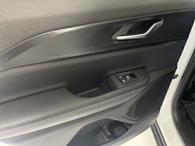 New 2025 Jeep Grand Cherokee Laredo w/ Luxury Tech Group I image 26