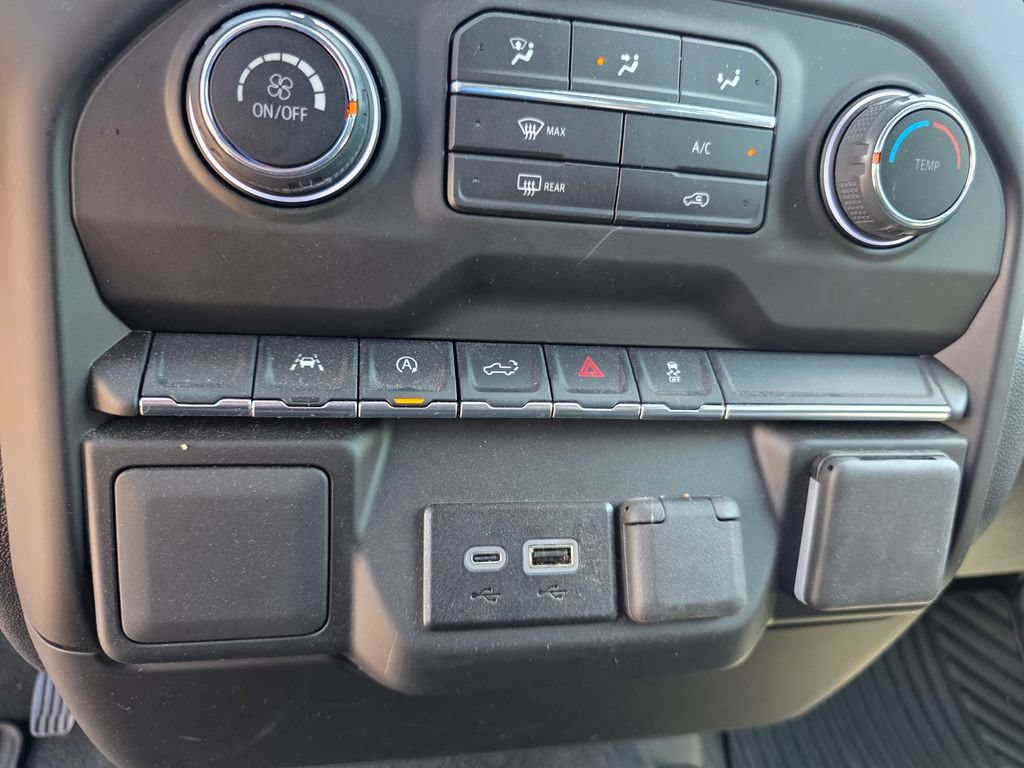 Used 2025 Chevrolet Silverado 1500 Custom AWD/4WD image 25