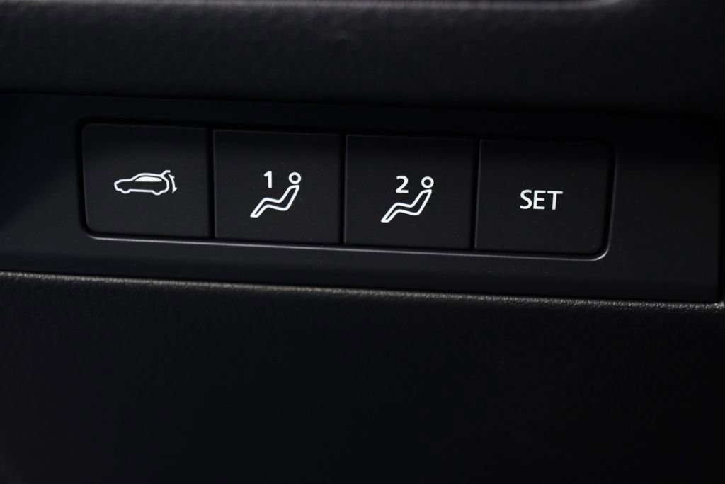 Used 2025 MAZDA CX-50 Meridian Edition image 25