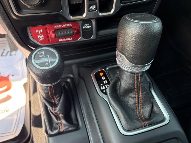 Used 2021 Jeep Gladiator Mojave w/ Cold Weather Group AWD/4WD image 23