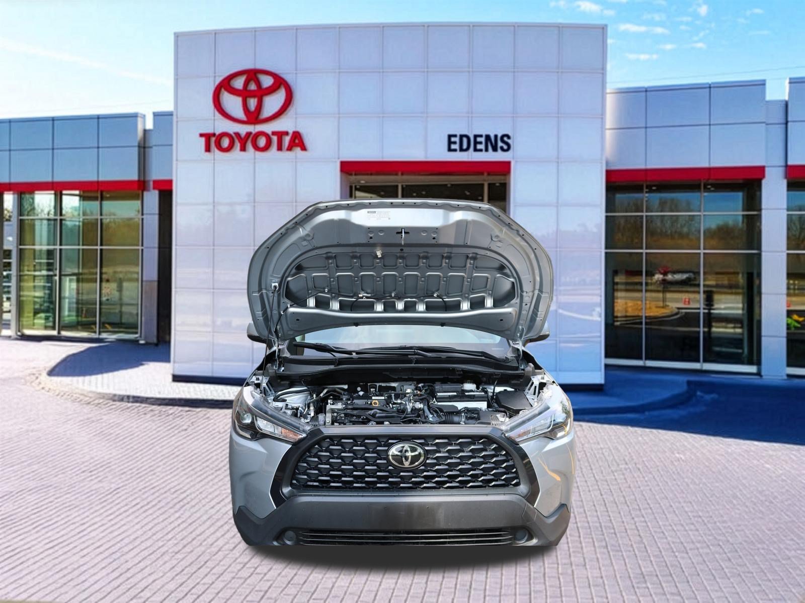 Used 2024 Toyota Corolla Cross LE AWD/4WD image 12