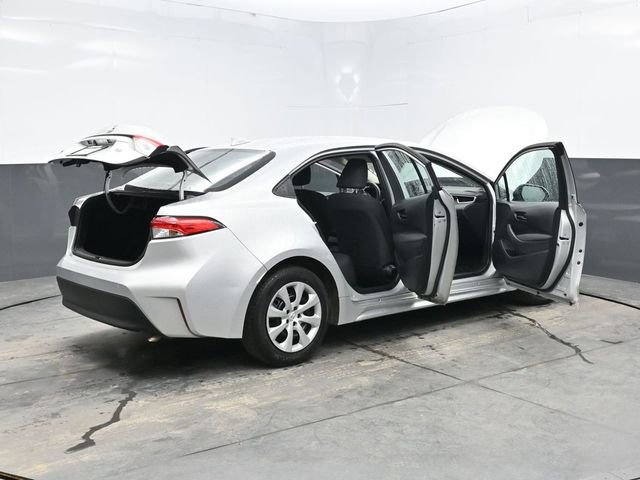 Used 2023 Toyota Corolla LE FWD image 48