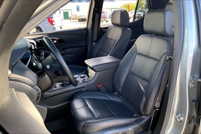 Used 2023 Chevrolet Traverse RS AWD/4WD image 25